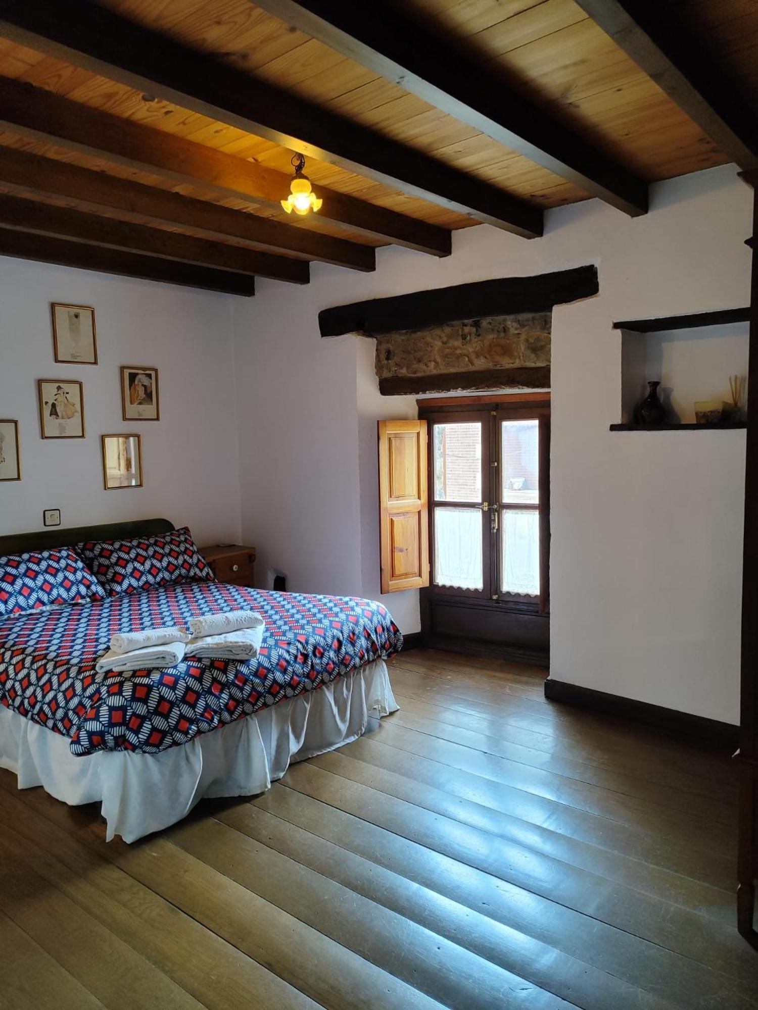 Casa Simon Guest House Cervera De Pisuerga Exterior photo