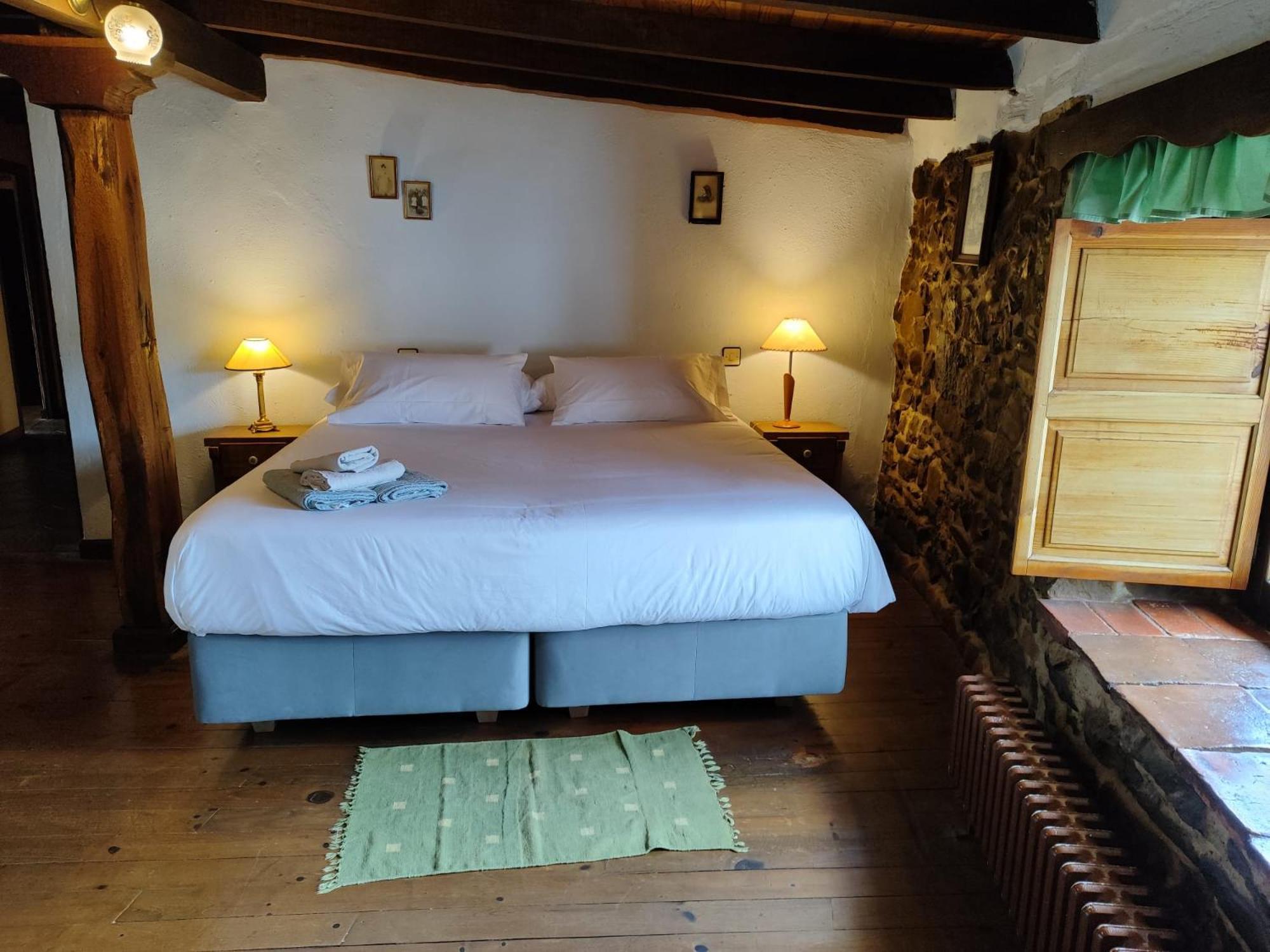 Casa Simon Guest House Cervera De Pisuerga Exterior photo